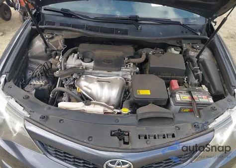 2012 Toyota Camry Se z USA, uszkodzony, nr VIN 4T1BF1FK8CU136388